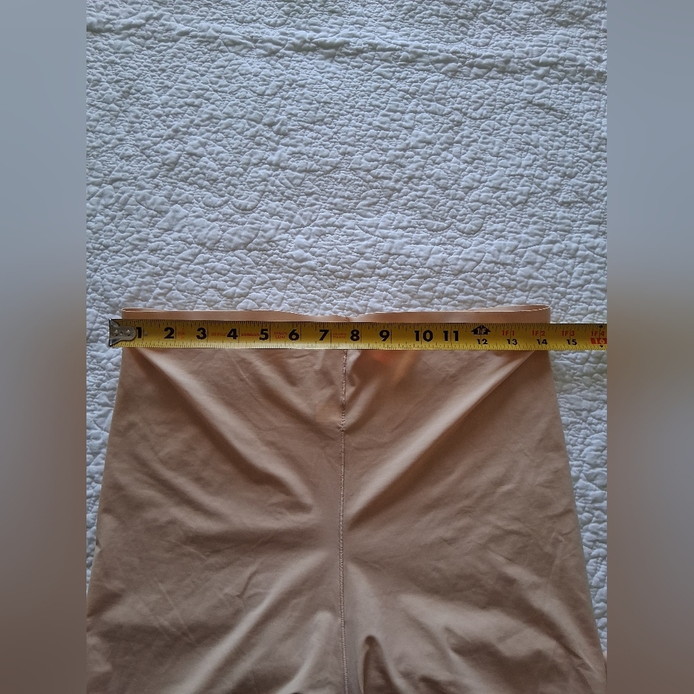 Spanx - Picture 4 of 8